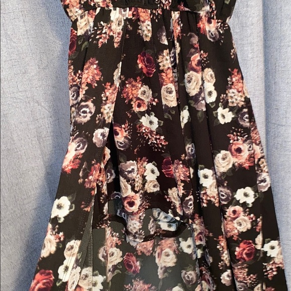 Romper - Picture 2 of 3